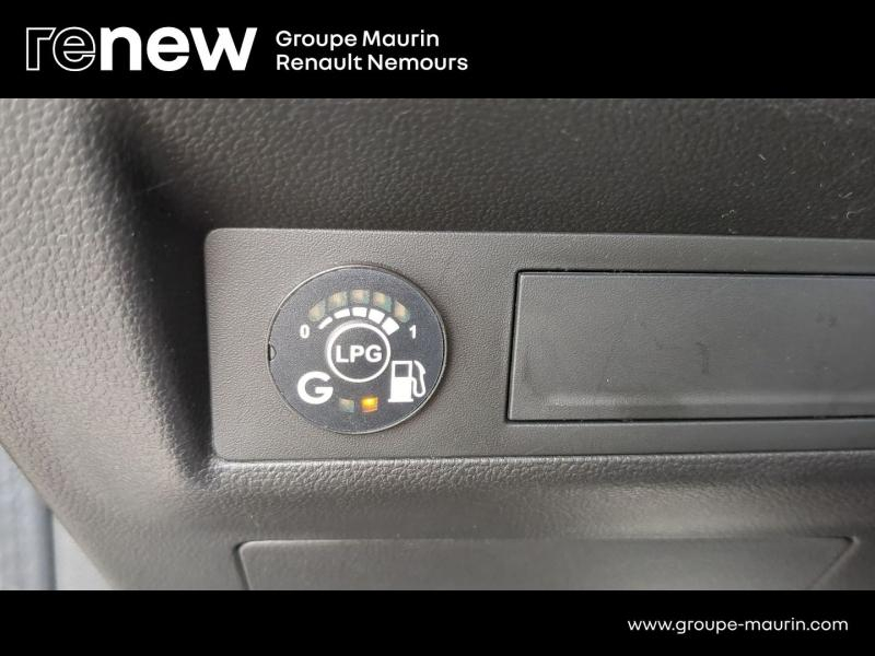 RENAULT Captur d’occasion à vendre à SAINT PIERRE LES NEMOURS chez DPL - SNCA (Photo 18)