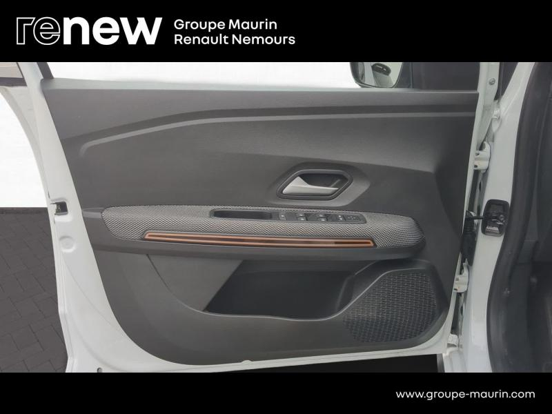DACIA Sandero d’occasion à vendre à SAINT PIERRE LES NEMOURS chez DPL - SNCA (Photo 15)