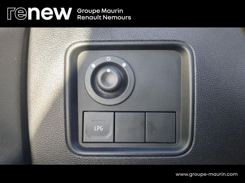 DACIA Duster d’occasion à vendre à SAINT PIERRE LES NEMOURS chez DPL - SNCA (Photo 19)