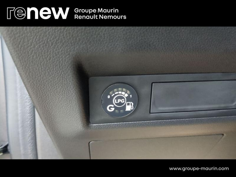 RENAULT Captur d’occasion à vendre à SAINT PIERRE LES NEMOURS chez DPL - SNCA (Photo 15)