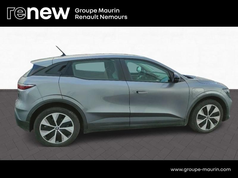 RENAULT Megane d’occasion à vendre à SAINT PIERRE LES NEMOURS chez DPL - SNCA (Photo 8)