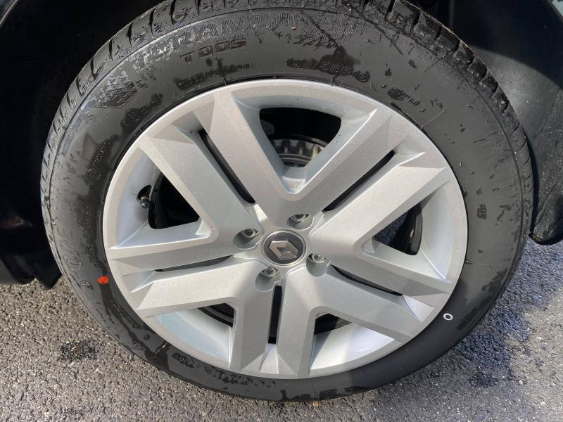 RENAULT Clio d’occasion à vendre à SAINT PIERRE LES NEMOURS chez DPL - SNCA (Photo 9)