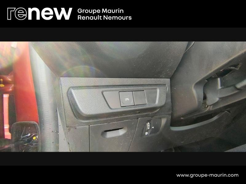 DACIA Sandero d’occasion à vendre à SAINT PIERRE LES NEMOURS chez DPL - SNCA (Photo 19)