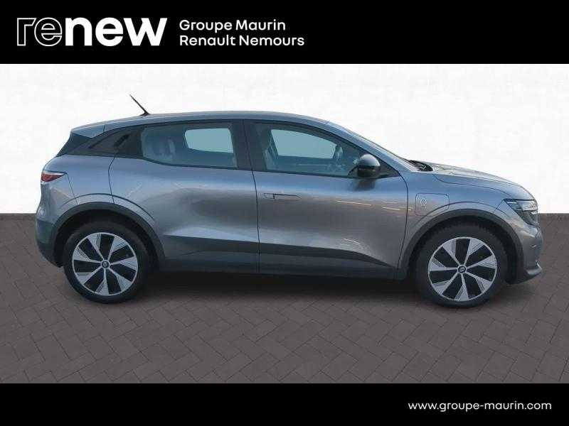 RENAULT Megane d’occasion à vendre à SAINT PIERRE LES NEMOURS chez DPL - SNCA (Photo 6)